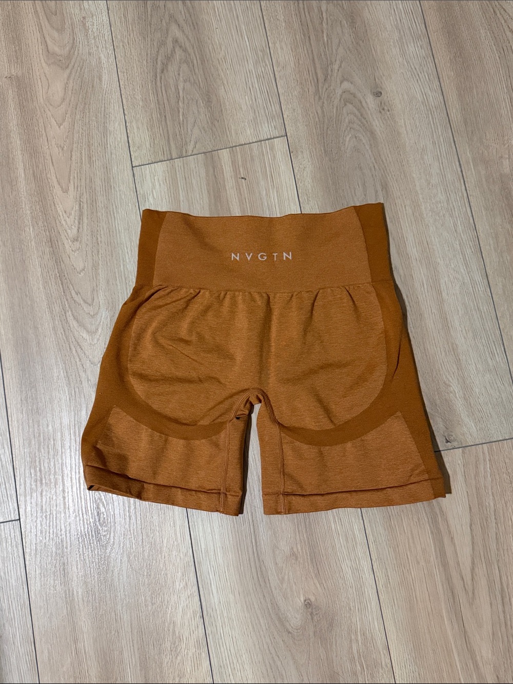 NVGTN Women's Rust Seamless High-Waist Bike Shorts